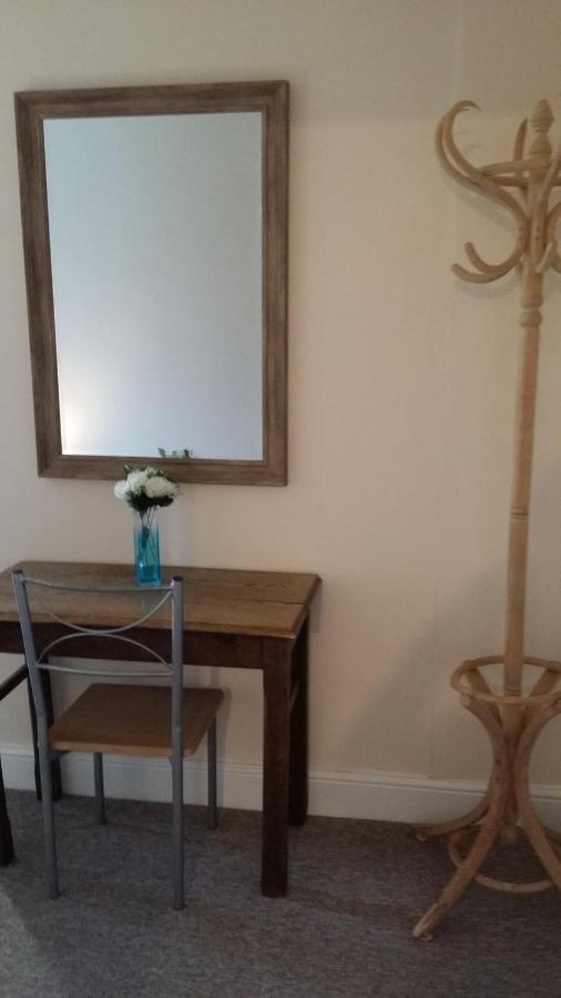 Riverbank Guest House Wiggenhall Saint Germans Экстерьер фото