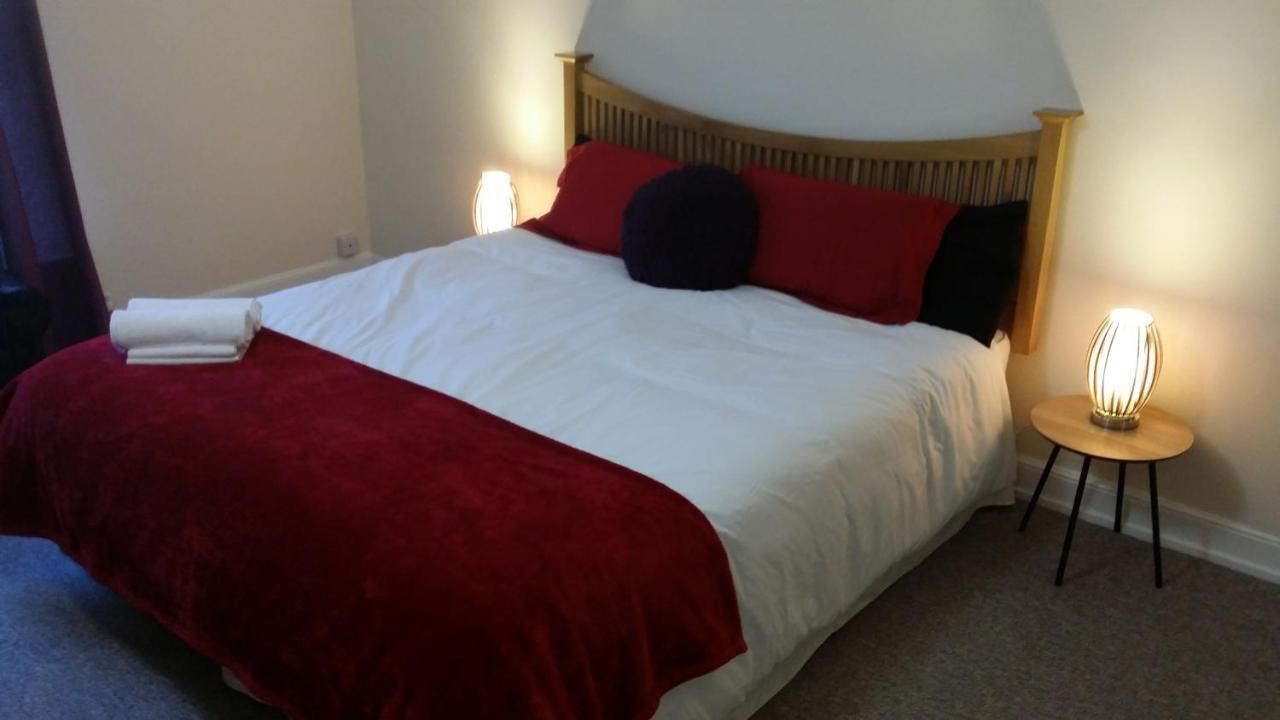Riverbank Guest House Wiggenhall Saint Germans Экстерьер фото